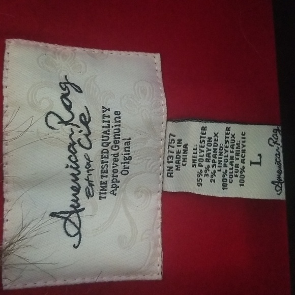 Coat - Picture 3 of 4